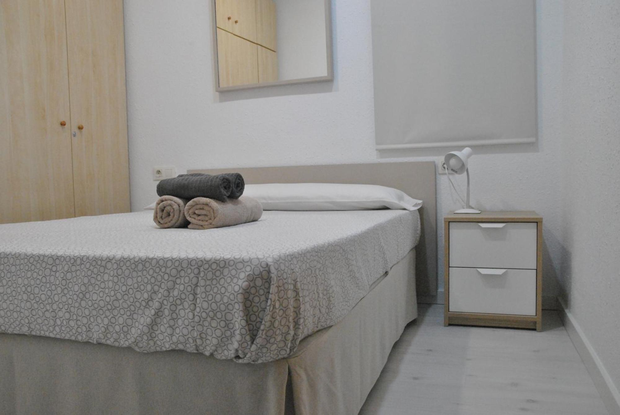Bcn 324 Apartment Barcelona Bagian luar foto